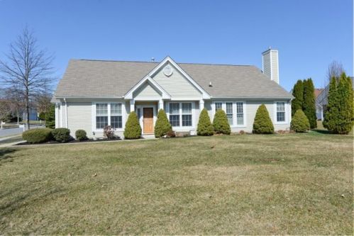 10 Stafford Ln, Belvidere, NJ 07823-1726