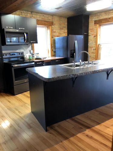 404 7th St, Willmar MN  56201-3204 exterior