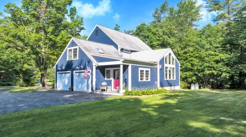 16 Bluestone Ln, York, ME 03909-6628