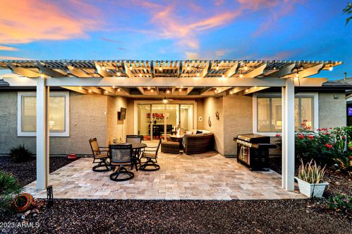 17863 Straight Arrow Ln, Sun City, AZ 85387