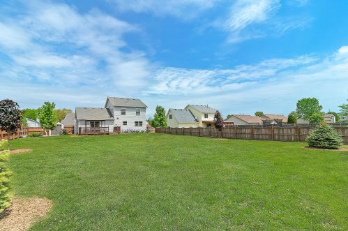 8809 Queensbury Ln, Sturtevant, WI 53177-2900