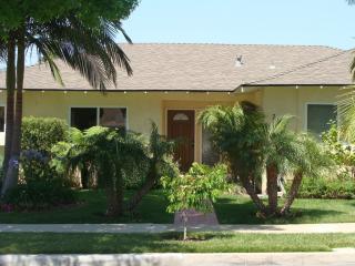 2076 Mori Ln, Orange, CA 92867-2969