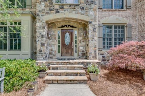 2191 Abby Ln, Atlanta, GA 30345-3516