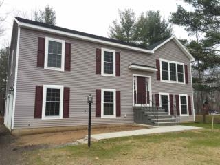631 Pearse Rd, Schenectady NY  12309-2905 exterior