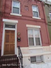 2906 Girard Ave, Philadelphia PA  19130-1120 exterior