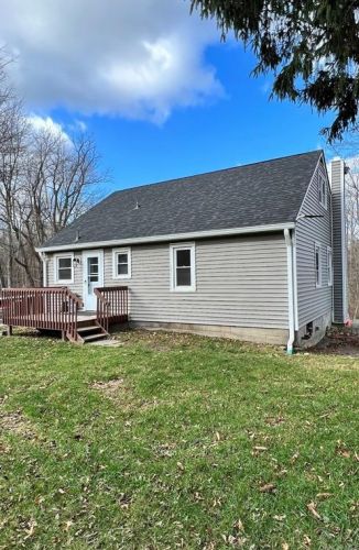 199 Route 82, Fishkill NY  12524-3021 exterior