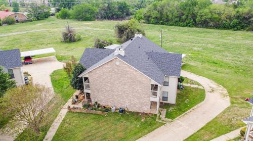 806 Treadwell Ct, Hurst, TX 76053-8410