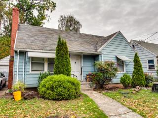 3625 Tibbetts St, Portland, OR 97202-1850