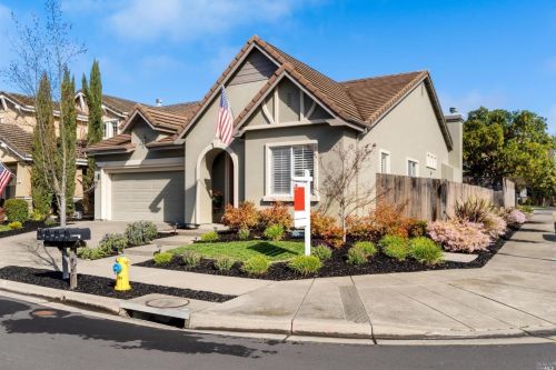 1231 Eagle Dr, Windsor, CA 95492-9798