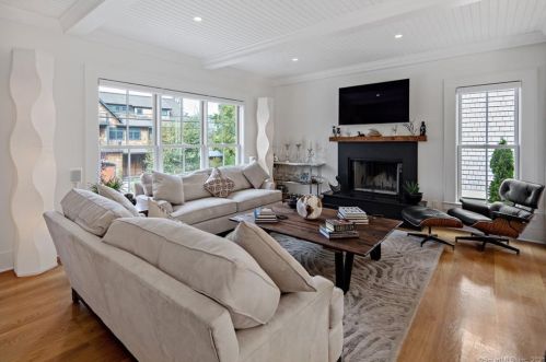 7 Westmere Ave, Norwalk CT  06853-1834 exterior