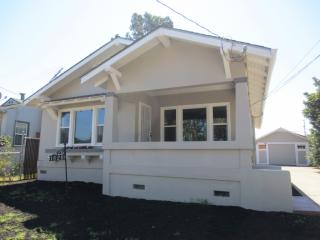 1828 100th Ave, Oakland, CA 94603-2712