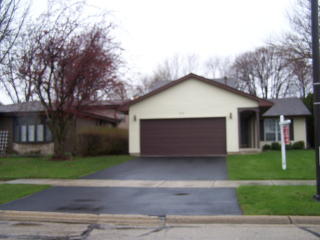 619 Morningside Dr, Naperville IL  60563-3037 exterior