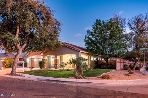 3425 Joseph Way, Gilbert, AZ 85295-7677