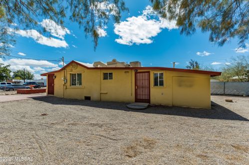 3231 Geronimo Ave, Tucson, AZ 85705-3942