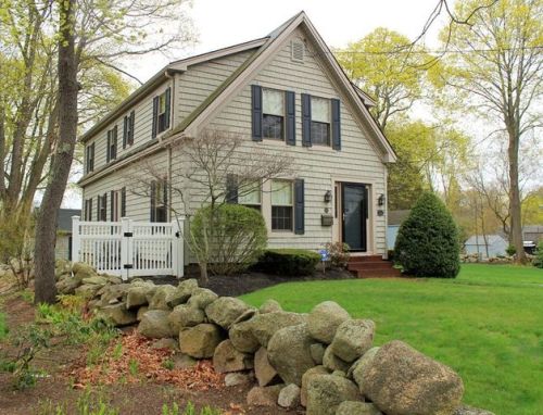 196 Pond St, Weymouth, MA 02190-1342