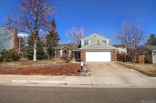 16933 Crestline Ave, Denver, CO 80015-2547