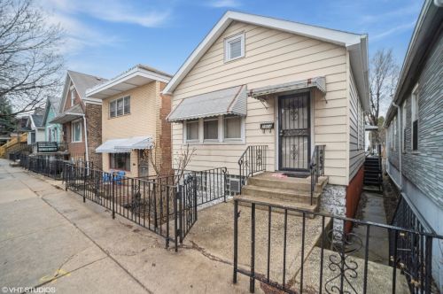 2804 Hillock Ave, Chicago, IL 60608-5435