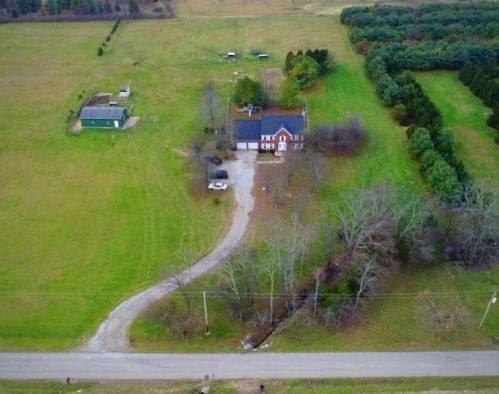 10273 Mantle Rd, Orient, OH 43146-9039