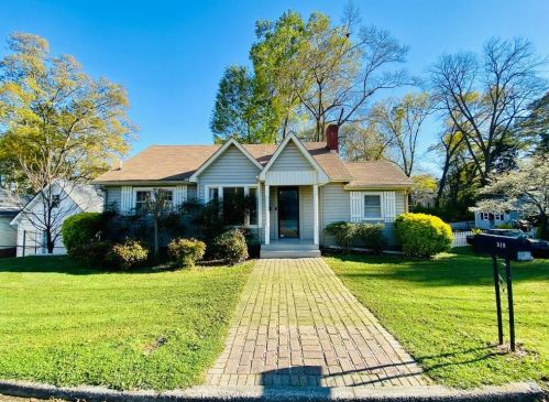 519 Smith St, Rockmart, GA 30153-1763