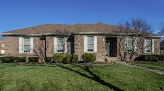 1079 Forest Lake Dr, Lexington, KY 40515-6212