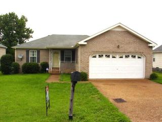 304 Rocky Top Ct, Antioch TN  exterior