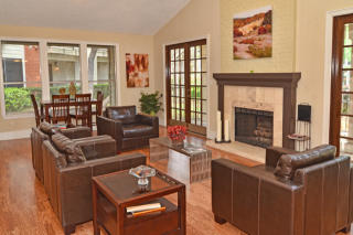 12342 Hunters Chase Dr, Austin TX  78729-7287 exterior