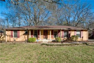 684 Brewer Dr, Nashville, TN 37211-5313