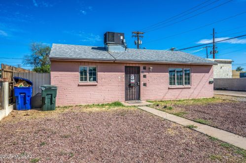 3849 32nd St, Tucson, AZ 85713-4209