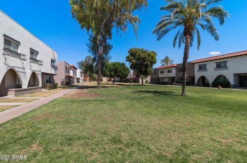 3886 30th St, Phoenix, AZ 85016-6961