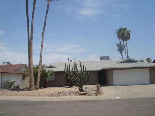 4628 Solano Dr, Glendale, AZ 85301-6243