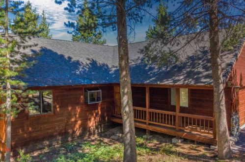 12434 Snowpeak Way, Truckee, CA 96161-6703