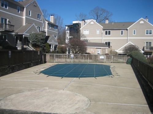 57 Glenrock, Norwalk CT  06850-1378 exterior