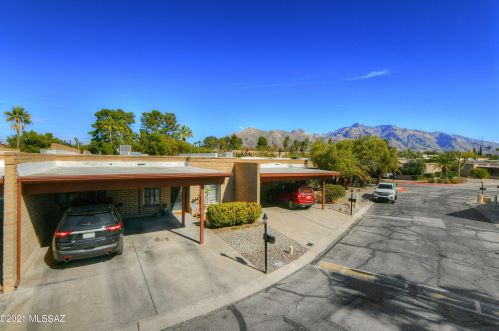 534 Calle Lago, Tucson, AZ 85704-3916