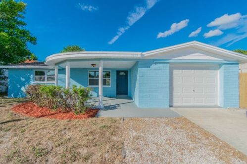 3239 Bigelow Dr, Tarpon Springs, FL 34691-3122