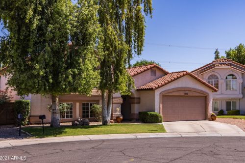 1048 Vaughn Ave, Gilbert, AZ 85234-6014