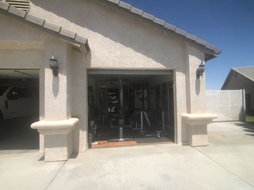 16622 Country Ranch Ct, Victorville CA  92395-9569 exterior