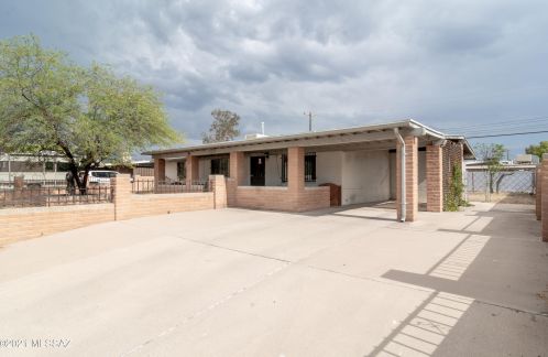 1825 Linden St, Tucson, AZ 85719-3738