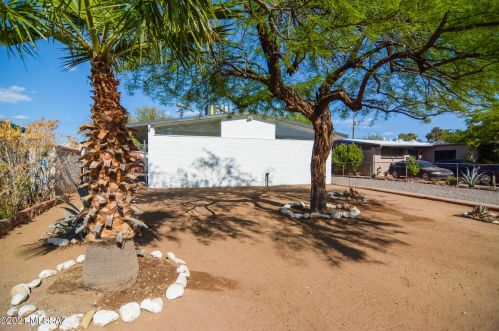 1821 Chrysler Ave, Tucson, AZ 85713-2404