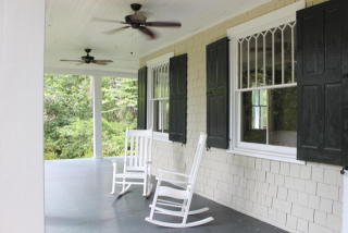 304 Laurel St, Summerville SC  29483-6543 exterior