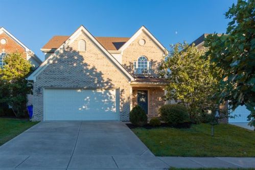 4151 Katherine Pl, Lexington, KY 40515-4001