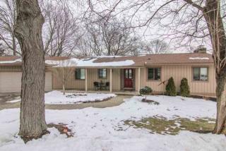 5702 Cove Cir, Madison WI  53716-3009 exterior