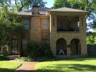 5255 Miller Ave, Dallas TX  75206-6420 exterior