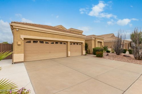 10414 Irwin Cir, Mesa, AZ 85209-7722