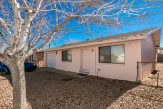 2010 Chambers Ave, Kingman, AZ 86401-5104