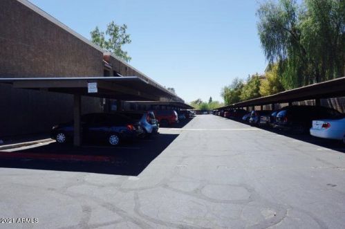 18202 Cave Creek Rd, Phoenix AZ  85032-1004 exterior