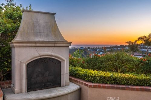 2832 Calle Guadalajara, San Clemente CA  92673-3516 exterior