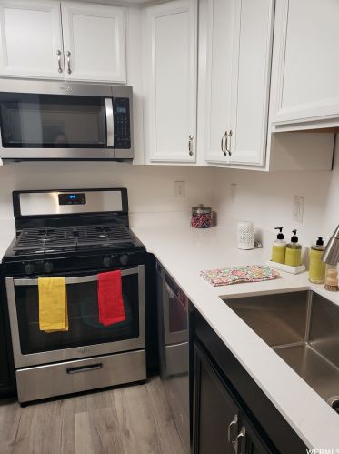 146 Daisyfield Dr, Draper, UT 84020-7977
