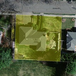 31 Donna Rd, Newton MA  02459-2804 aerial view