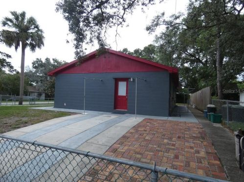 604 Walton Ave, Tarpon Springs, FL 34689-4126