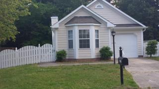 3816 Northlake Dr, Durham NC  27703-6725 exterior